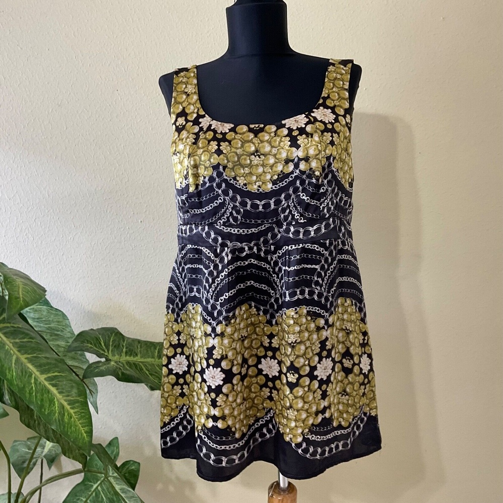 CAbi top womens  M 100% Silk Sleeveless Empire Waist Top floral black/green